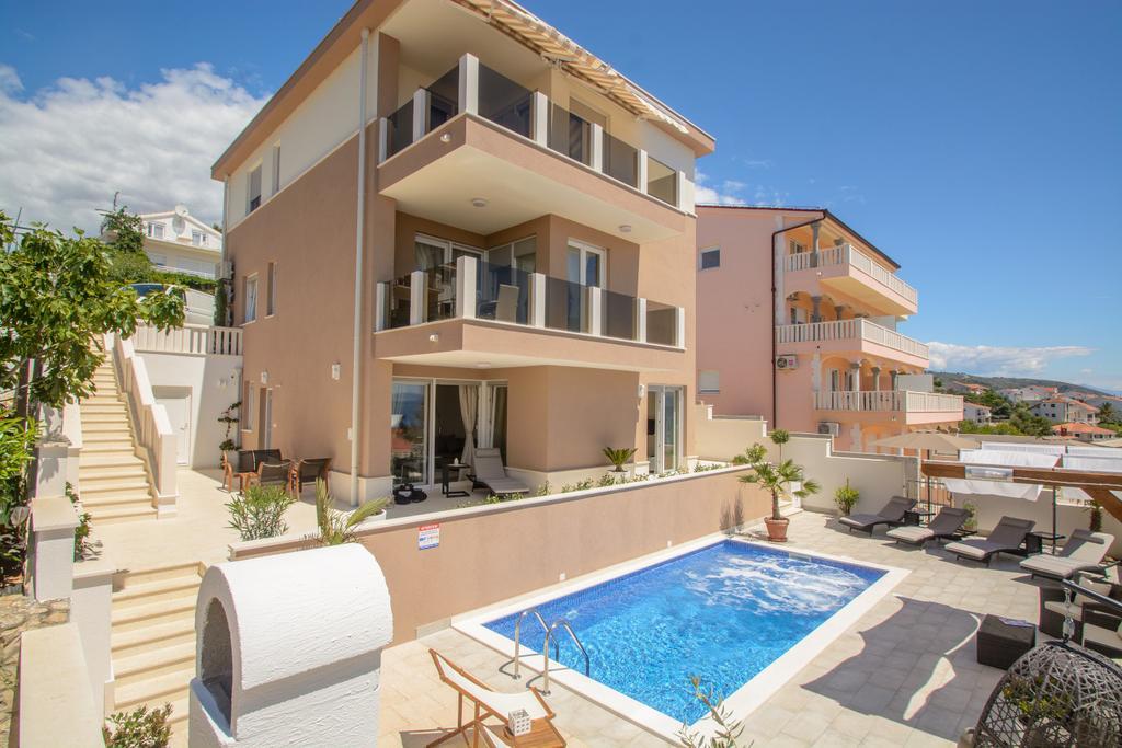 Apartments Villa Atlantis Trogir Dış mekan fotoğraf