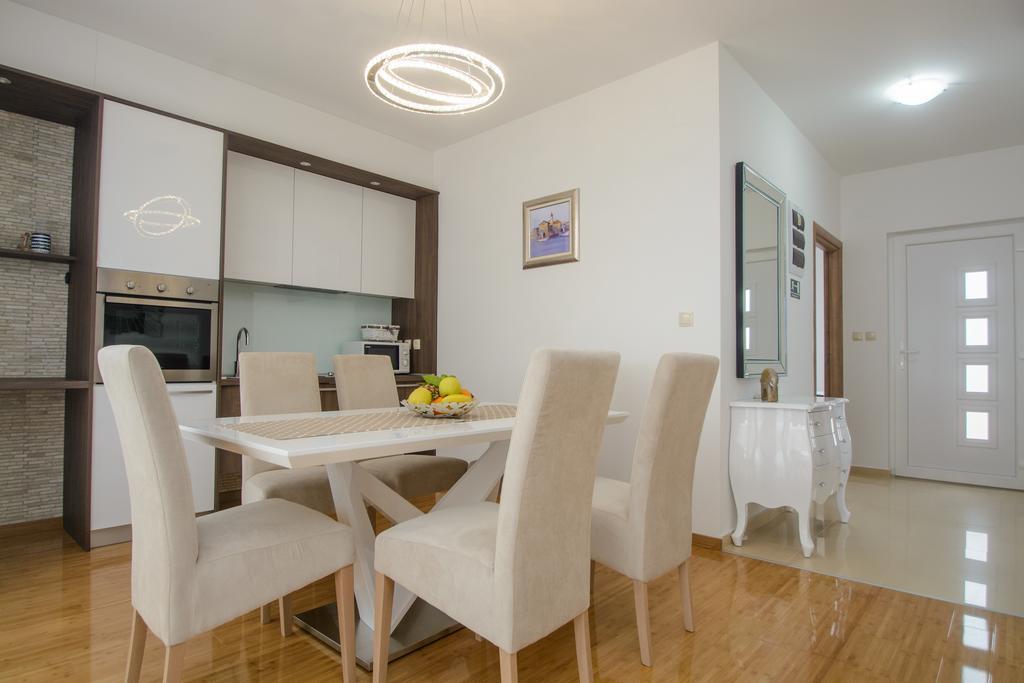 Apartments Villa Atlantis Trogir Dış mekan fotoğraf