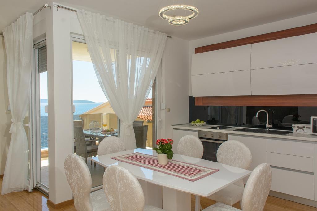 Apartments Villa Atlantis Trogir Dış mekan fotoğraf